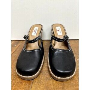 Pesaro Violet women size 9 M black leather wedged heel  slip on shoes